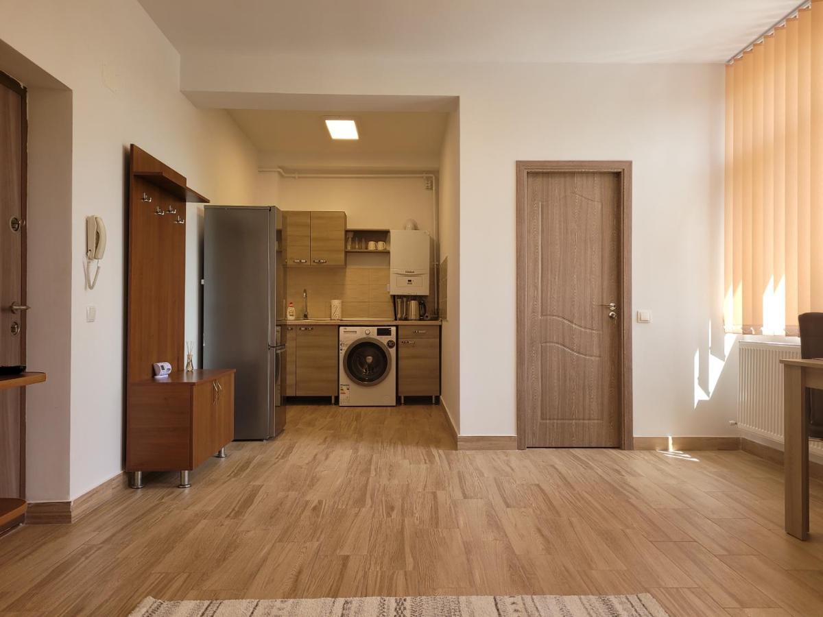 Apartamente Livada Ramnicu Valcea Exterior photo